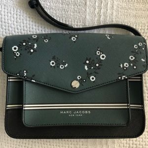 Marc Jacobs cross body purse